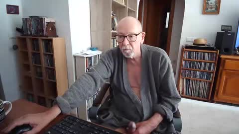  Papi  online show from 05/16/26, 08:55