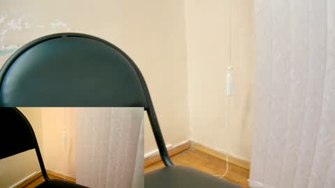 Snapshot of 7znkbob chatting on 01/15/25, 05:08 bob big head online show from 01/15/25, 05:08