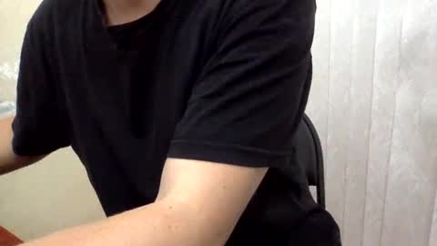 Snapshot of 7znkbob chatting on 09/08/25, 04:50 bob big head online show from 09/08/25, 04:50