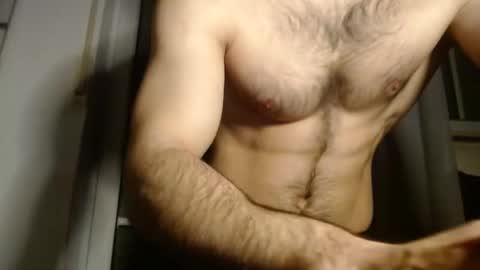 Snapshot of 8000zuerich chatting on 04/04/26, 06:27 Nicolas online show from 04/04/26, 06:27