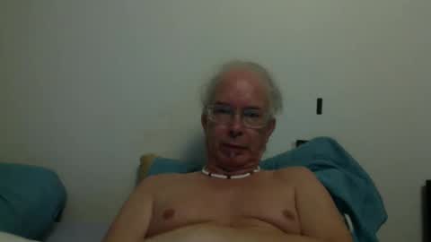 Snapshot of 808dred chatting on 04/09/26, 04:23 808dred online show from 04/09/26, 04:23