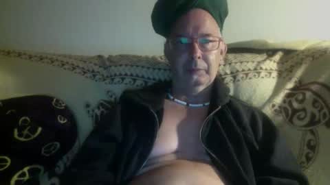Snapshot of 808dred chatting on 04/25/26, 10:18 808dred online show from 04/25/26, 10:18