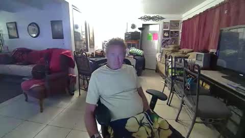 86406stud online show from 12/25/24, 03:18