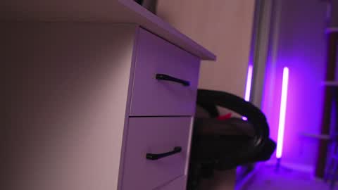 Monicano face online show from 12/23/24, 12:08