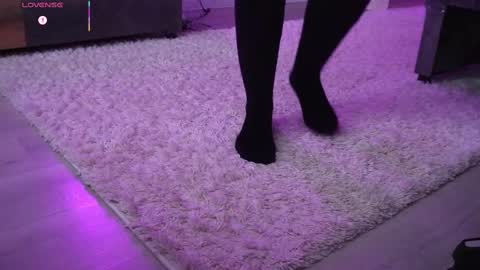 Monicano face online show from 09/11/25, 02:11