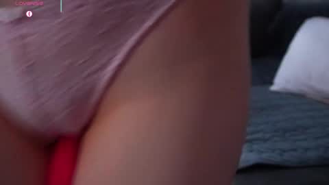 Snapshot of 888_666 chatting on 10/18/25, 02:03 Monicano face online show from 10/18/25, 02:03