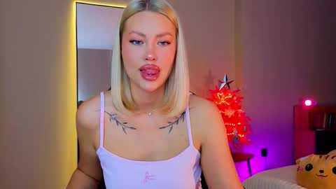 Nura online show from 11/25/25, 02:33