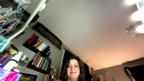 Snapshot of 88heygirlhey88 chatting on 11/05/25, 08:47 That girl online show from 11/05/25, 08:47