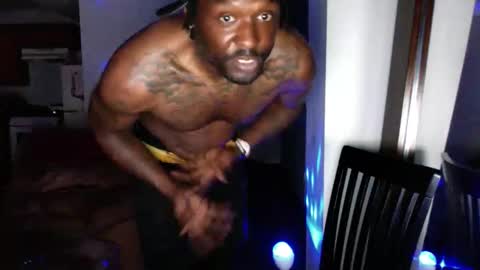 Snapshot of 8double1trouble6 chatting on 02/27/26, 11:27 NoFaceNoCase online show from 02/27/26, 11:27