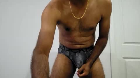 Snapshot of 8inch_desi chatting on 10/17/25, 02:48 8inch_desi online show from 10/17/25, 02:48