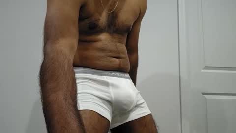 Snapshot of 8inch_desi chatting on 03/11/26, 01:44 8inch_desi online show from 03/11/26, 01:44