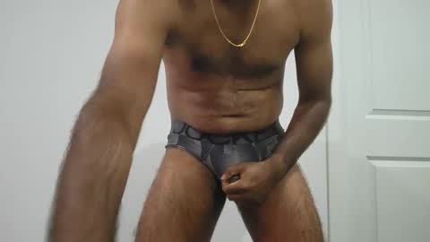 Snapshot of 8inch_desi chatting on 05/24/26, 05:56 8inch_desi online show from 05/24/26, 05:56
