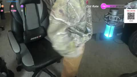 Snapshot of 8inchchaterbater chatting on 01/13/26, 02:33 will online show from 01/13/26, 02:33