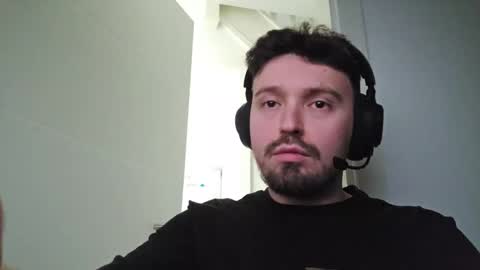 Snapshot of 8inchdude93 chatting on 03/18/26, 11:46 8inchdude93 online show from 03/18/26, 11:46