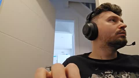 Snapshot of 8inchdude93 chatting on 03/21/26, 08:08 8inchdude93 online show from 03/21/26, 08:08