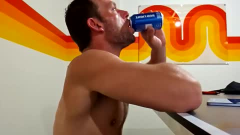 Snapshot of 8inchwhiteboy88 chatting on 04/06/26, 04:46 8inchwhiteboy88 online show from 04/06/26, 04:46