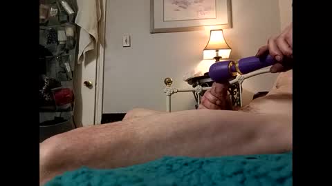 8intenn online show from 03/04/26, 09:48