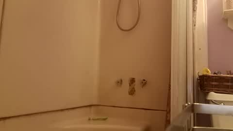 8intenn online show from 03/22/26, 01:47