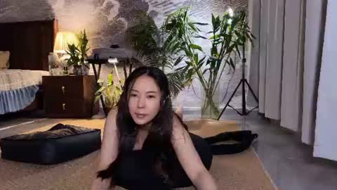 Snapshot of 9567gigi chatting on 06/14/26, 06:37 lily online show from 06/14/26, 06:37