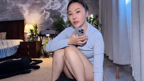 Snapshot of 9567gigi chatting on 06/15/26, 06:48 lily online show from 06/15/26, 06:48
