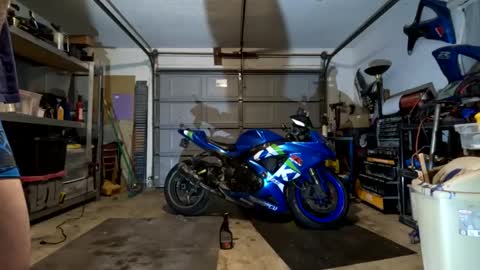 Snapshot of 9_25 chatting on 02/17/25, 12:32 8over6 online show from 02/17/25, 12:32