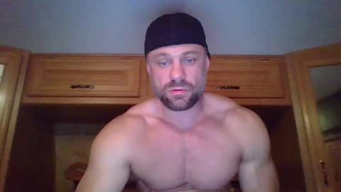 Snapshot of 9fat_inches chatting on 12/13/24, 03:27 9 fat inches online show from 12/13/24, 03:27