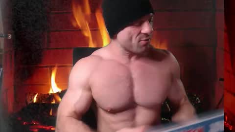 Snapshot of 9fat_inches chatting on 03/16/26, 02:39 9 fat inches online show from 03/16/26, 02:39