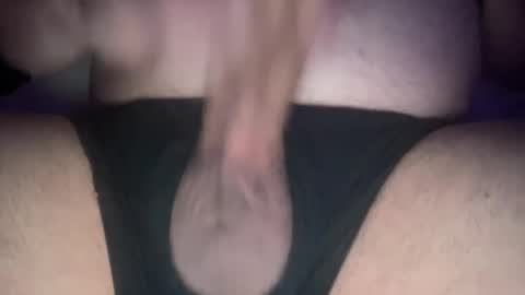 Snapshot of 9x6thickmassive chatting on 12/15/24, 09:35 9x6thickmassive online show from 12/15/24, 09:35