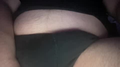 Snapshot of 9x6thickmassive chatting on 12/17/24, 08:01 9x6thickmassive online show from 12/17/24, 08:01