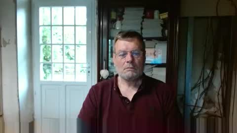 Snapshot of _123_voyeur_ chatting on 09/11/25, 08:47 _123_voyeur_ online show from 09/11/25, 08:47