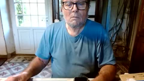 Snapshot of _123_voyeur_ chatting on 11/11/25, 11:43 _123_voyeur_ online show from 11/11/25, 11:43