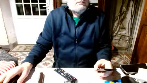 Snapshot of _123_voyeur_ chatting on 11/30/25, 08:13 _123_voyeur_ online show from 11/30/25, 08:13