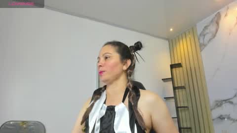 Snapshot of _17samantha chatting on 08/03/26, 03:27 SAMANTHA online show from 08/03/26, 03:27