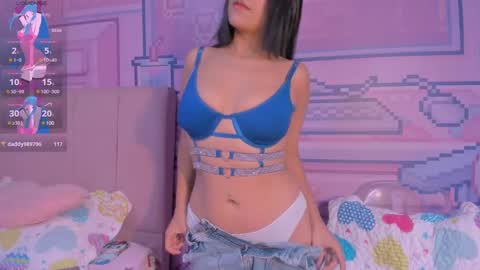 Alice  online show from 03/06/25, 02:41