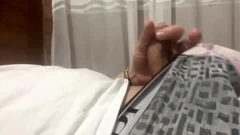 Snapshot of _18james12_ chatting on 11/18/25, 04:06 _18james12_ online show from 11/18/25, 04:06