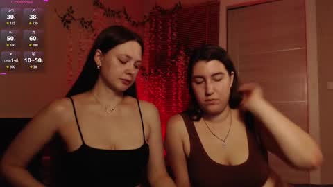 Snapshot of _52_ chatting on 12/17/25, 05:41 EMILY AND MARCUS online show from 12/17/25, 05:41