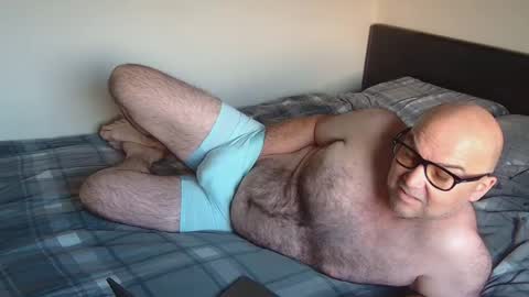 Snapshot of ____zeus____ chatting on 05/26/26, 04:08 God Zeus online show from 05/26/26, 04:08