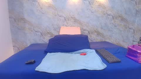 Snapshot of _abby_rouss chatting on 10/30/25, 03:08 abby rouss online show from 10/30/25, 03:08