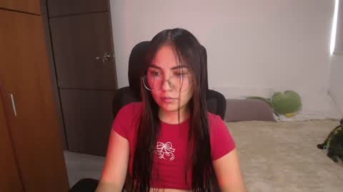 Snapshot of _abbyyyy_ chatting on 07/27/26, 03:41 abby 3 online show from 07/27/26, 03:41