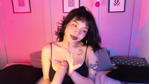 abigaill online show from 02/01/25, 05:18