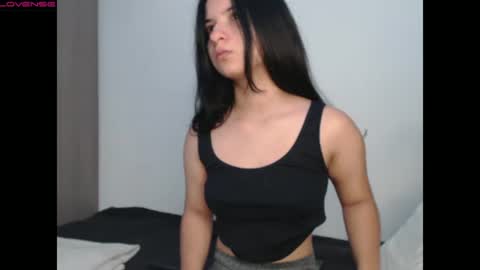 Snapshot of _abrill_20 chatting on 10/12/25, 07:24 _abrill_20 online show from 10/12/25, 07:24