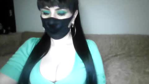 Snapshot of _adela_c chatting on 01/29/25, 06:18 Adela online show from 01/29/25, 06:18