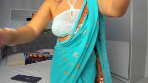 Snapshot of _adelle chatting on 12/14/24, 03:58 Adelle online show from 12/14/24, 03:58