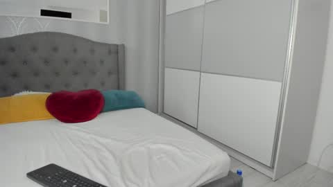 Snapshot of _adelle chatting on 04/03/26, 11:41 Adelle online show from 04/03/26, 11:41