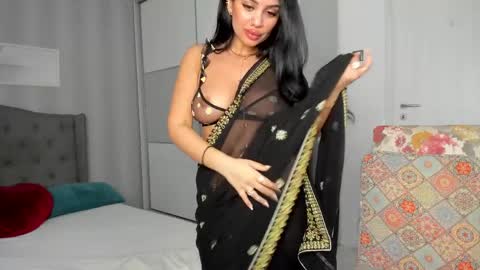 Snapshot of _adelle chatting on 04/04/26, 01:19 Adelle online show from 04/04/26, 01:19