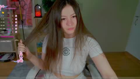 Emy online show from 01/30/25, 04:37