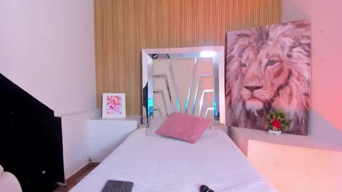 Agatha online show from 02/19/26, 04:52