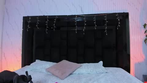 Agatha online show from 02/21/26, 08:43