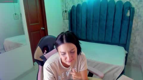  Alaia online show from 12/18/25, 06:58