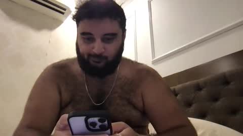 Snapshot of _alan_bear_ chatting on 04/27/26, 10:46 Alan online show from 04/27/26, 10:46